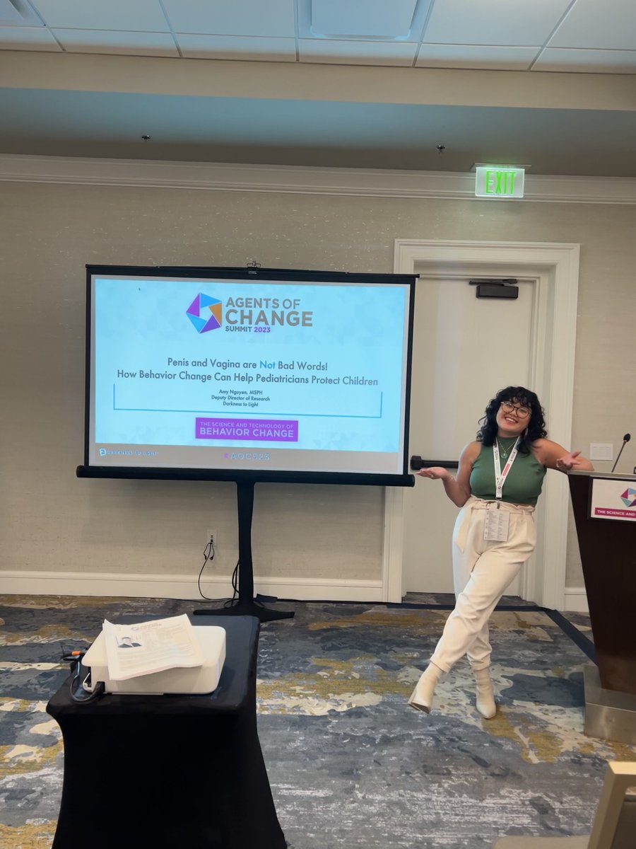 Darkness2Light's tweet image. Our Deputy Director of Research was a presenter earlier this week at the @AOCSummit, speaking  to top public health professionals on using #behaviorchange strategies to have child sexual abuse prevention conversations with families.

#PublicHealth #AOCS23