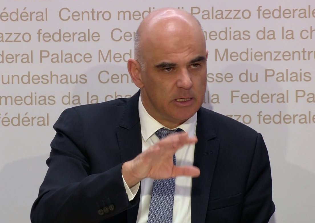 BurkhardtPhilip's tweet image. Künftig sollen auch private #Arbeitgeber &quot;zumutbare Massnahmen&quot; treffen müssen, damit #Behinderte gleichgestellt einer Arbeit nachgehen können.
Der Bundesrat hat im Grundsatz eine entsprechende Teilrevision des Behindertengleichstellungsgesetzes (BehiG) beschlossen. (1/6)