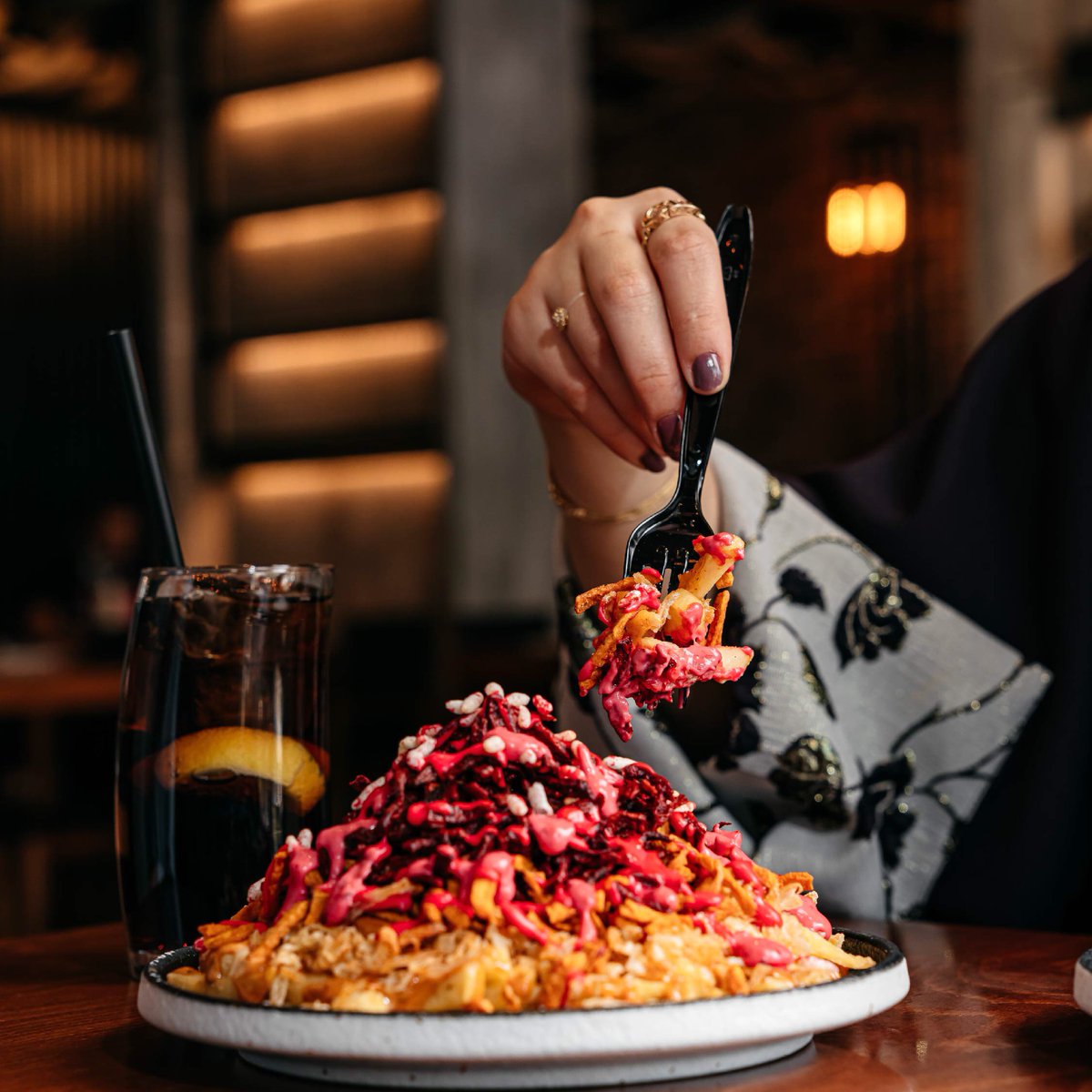 2EAT_SA's tweet image. منشن اللي تبيه يشاركك هاللذة 🤩❤️
#تو_إيت
#2eat