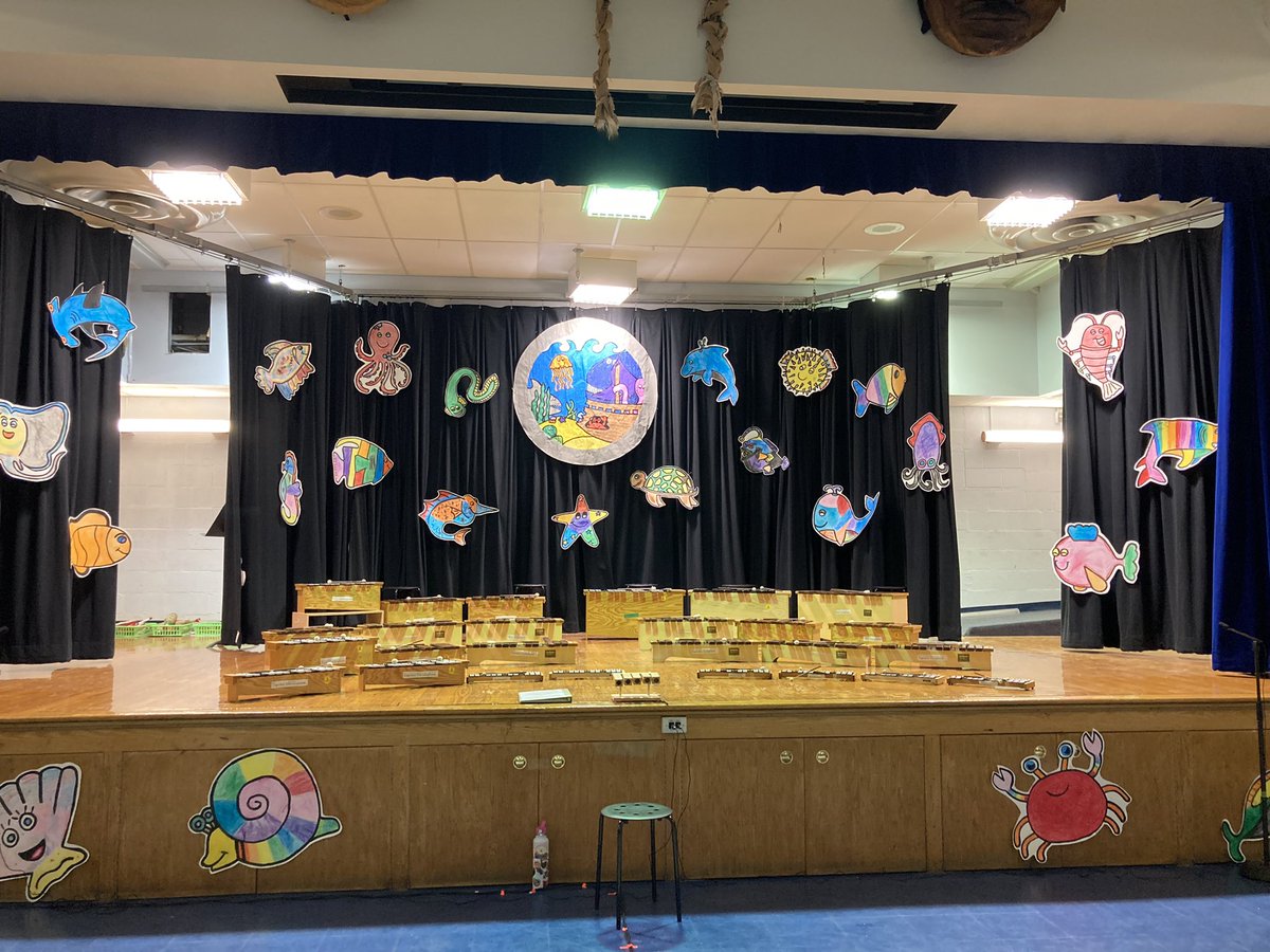Everything is ready for our 2nd grade concert! A great performance awaits 🎶 <a target='_blank' href='http://twitter.com/MusicalMoore'>@MusicalMoore</a> <a target='_blank' href='https://t.co/VxTaOiBbGH'>https://t.co/VxTaOiBbGH</a>