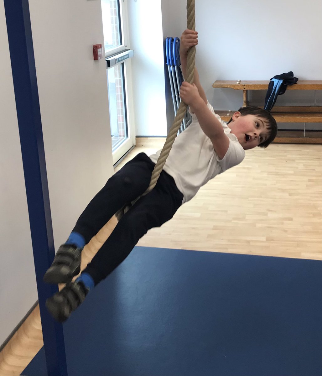 Dinnington_Rec's tweet photo. Reception are loving playing on the apparatus in PE @DinningtonFirst https://t.co/aeYRAFTqT3