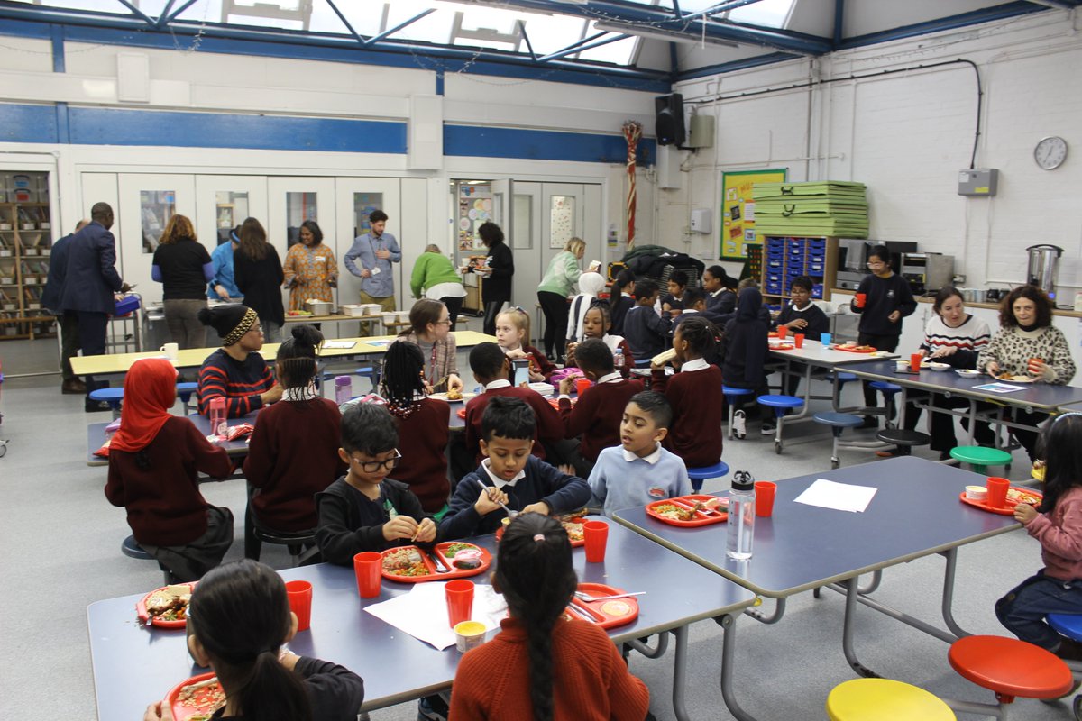 ElizabethSelbySchool tweet media