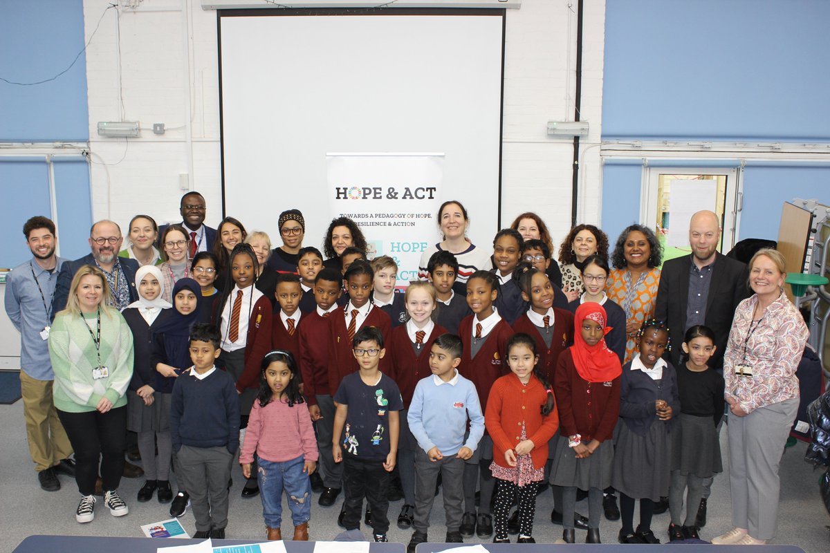 ElizabethSelbySchool tweet media