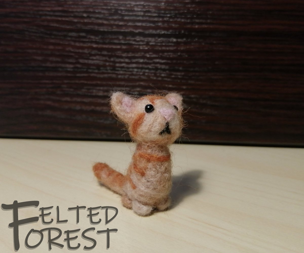 Felted_Forest's tweet photo. First pet figurine commission - ginger cat😼
#feltedforest #felting #needlefelting #felted #wool #cat #gingercat #animal #pet #commission https://t.co/s6g35H8759
