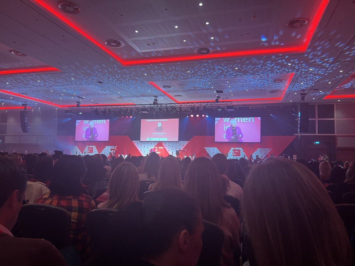 There’s been an awful lot of talk over the last few days of us standing on the shoulders of those who went before us. I got to listen to one of those real life giants yesterday. @DameStephanie_ got a very emotional standing ovation at the @Women_In_Data conference. Very special.