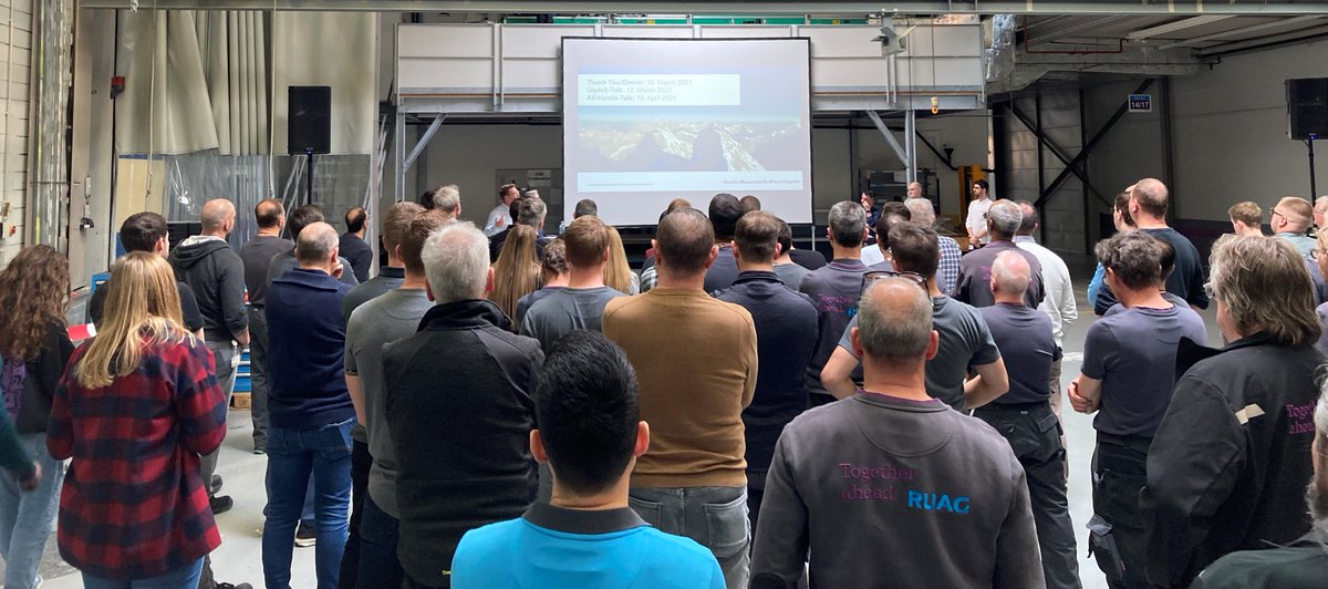 At today's All-Hands-Talk, RUAG Aerostructures Switzerland looked back on the first quarter of 2023. The first important milestones have been achieved. We also congratulated our colleague Pascal Schmid on his 5-year anniversary and welcomed our new employee to team Emmen!