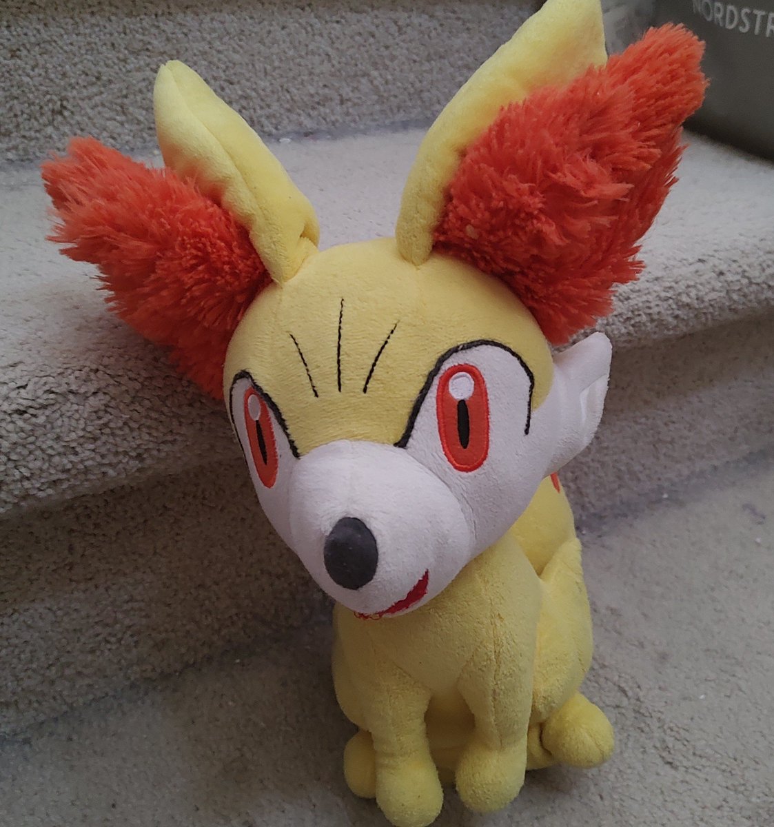 Calus_Shadow's tweet image. Day one raid race begins in a few hours and Fennekin will be watching me. Wish me luck.
#Destiny2Lightfall 
@RetroFennekin