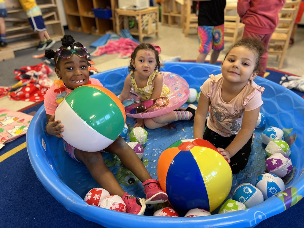 kaycee87's tweet photo. Chilling by the pool this morning in #nspreprimary @centralspry @HRCE_NS @nseducation enjoying our March Break send off with a Beach Day 🏖 https://t.co/AOk9m9xFf3