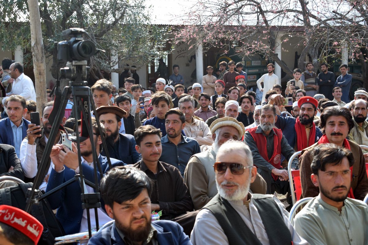 BKT_EF's tweet photo. صوبائی جنرل سیکرٹری سردارحسین بابک، ایم ڈی باچاخان ٹرسٹ ایجوکیشنل فاؤنڈیشن ڈاکٹر ساجداقبال داویزئی او�� دیگر ذمہ داران اور کثیر تعداد میں کارکنان نے بھی شرکت کی۔
#BKTEF https://t.co/paiwfogbt1