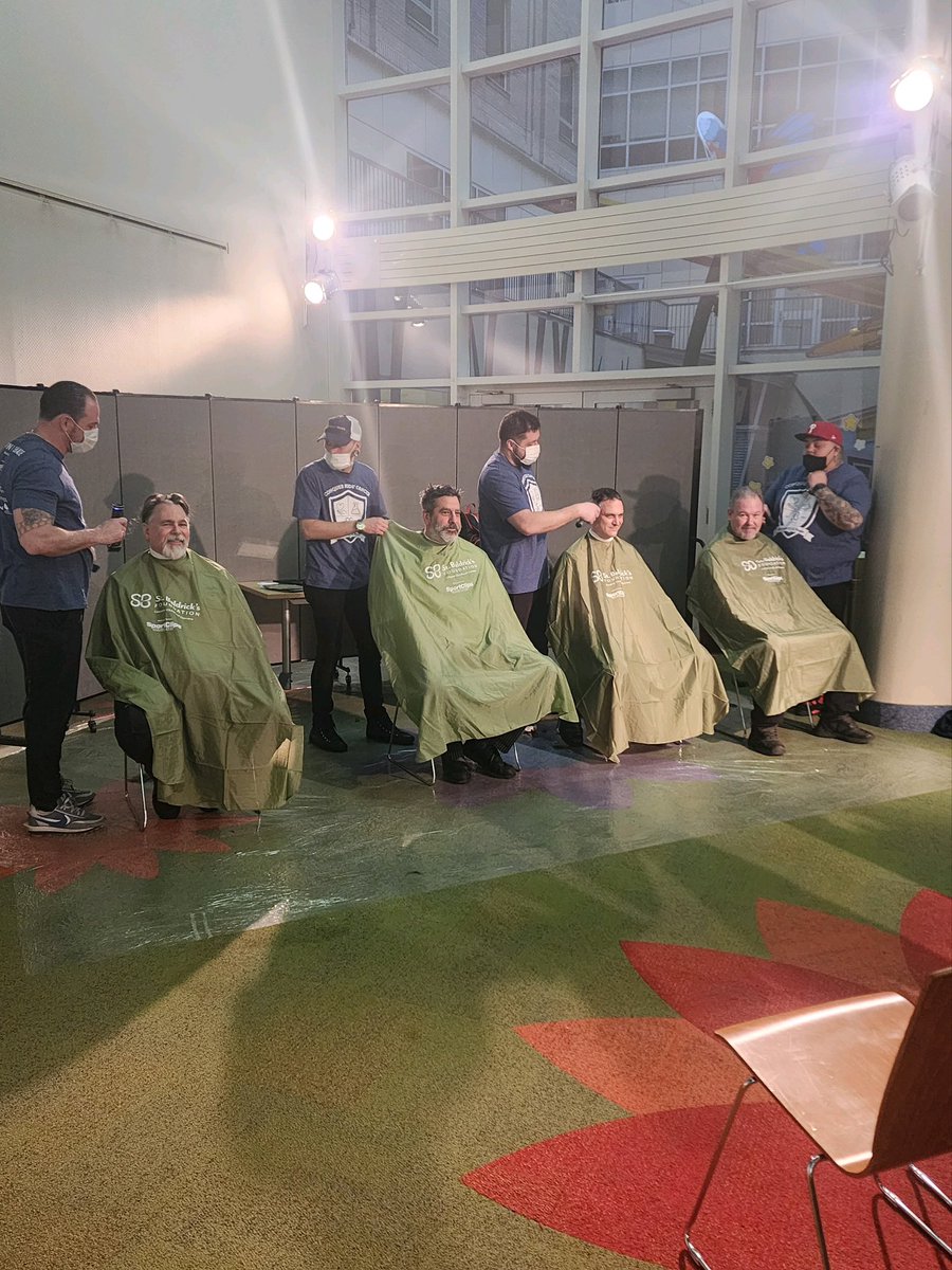 Sodexo_UH's tweet image. Our @sodexoUSA Team at @UHhospitals up bright and early to #ShaveitOff for @StBaldricks and #ConquerKidsCancer at @UHRainbowBabies 🎗️🍀🌈🪒