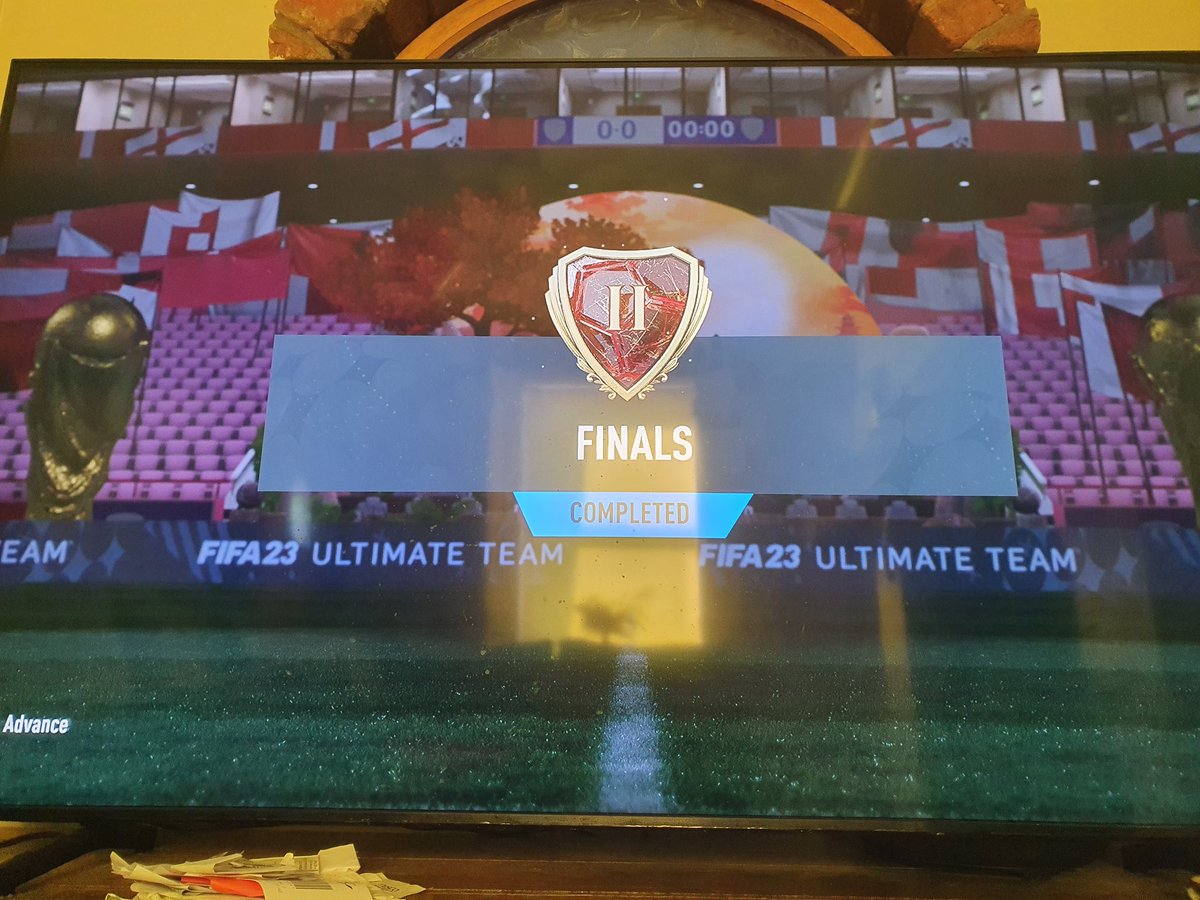 PrezzyBack's tweet image. All the kids off school on a snow day = easy pickings 😂