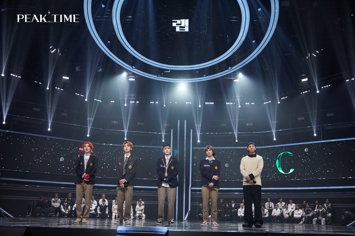 mmexican_bb's tweet photo. [TRAD]

Hoy les traigo una muy breve tradición del feedback que los jueces le dieron a la #UnitB de Rap en el episodio pasado 💥

#DKB #다크비 #PEAKTIME #피크타임 #8AM #팀8시 https://t.co/OLctM1IMVi