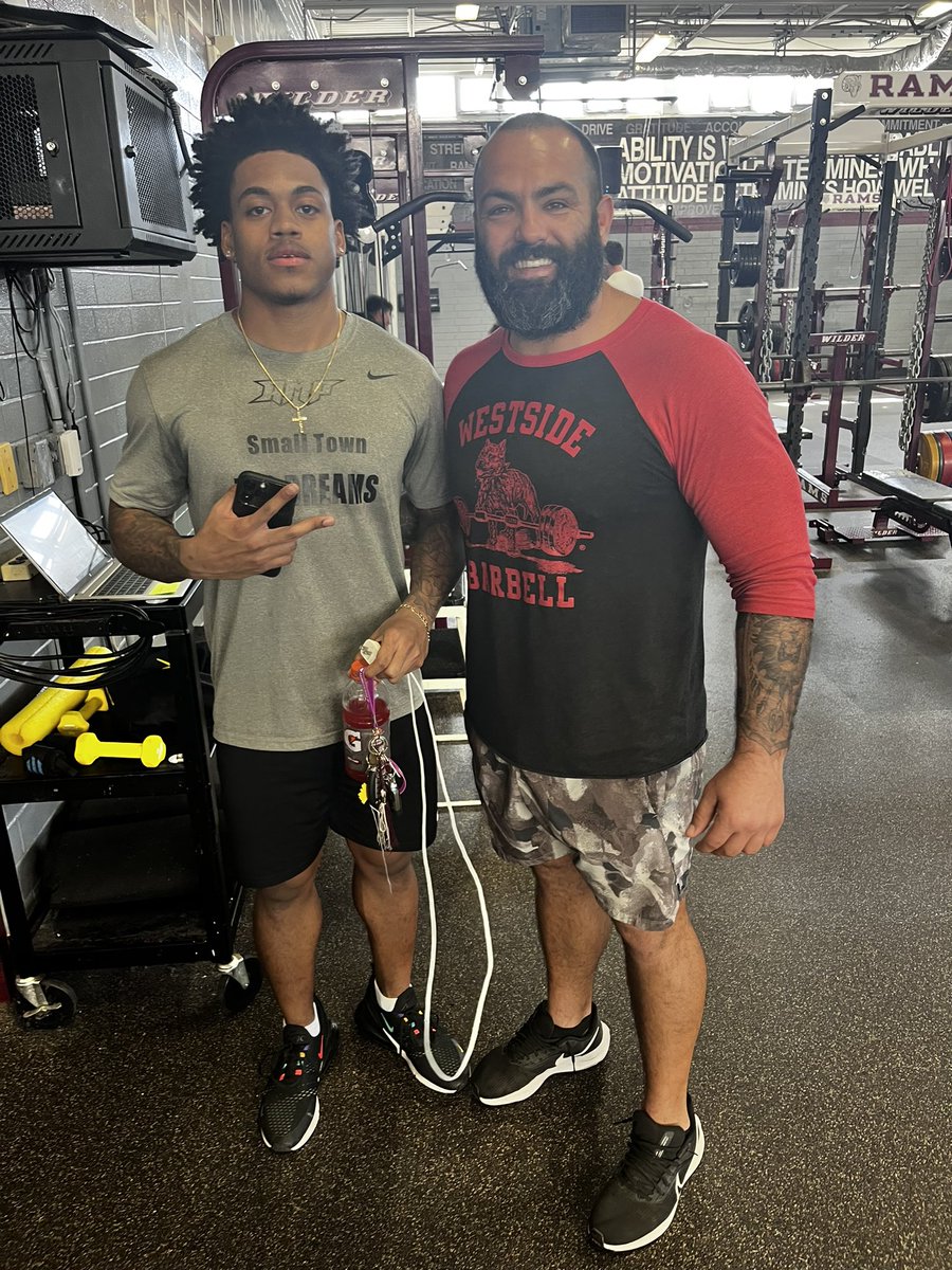 It was great to Have Ram Legends Brandon Weller (<a href="/wittenberg/">Wittenberg University</a> ) Eli Renick (<a href="/wittenberg/">Wittenberg University</a> ), Jonathan Pettey (<a href="/MountUnionFB/">Mount Union Football</a> ), Jackson Dawson, and Jayden Birch ( <a href="/GannonU/">Gannon University</a> ) back on spring break! These guys are repping the View well at their Colleges. 
#RamsvstheRest
#WeBleedMaroon