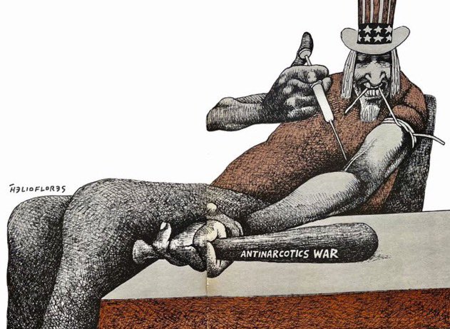 epigmenioibarra's tweet photo. Consumidor
Cartón del recuerdo del maestro @Helioflores_mex  
Publicado en abril 1988, y hoy, sigue absolutamente vigente https://t.co/koelP8t75B