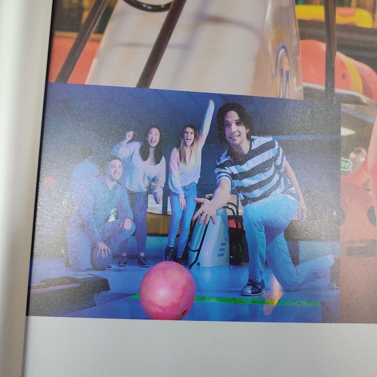 A year ago this week I had the pleasure of shooting for a bowling alley and leisure centre promotion.

It was so much fun bowling, playing air hockey, arcade games and enjoying the food.

📸 Behind the scenes and some of the finished posters 🎳 

instagram.com/p/CpnHMNFDmuY/