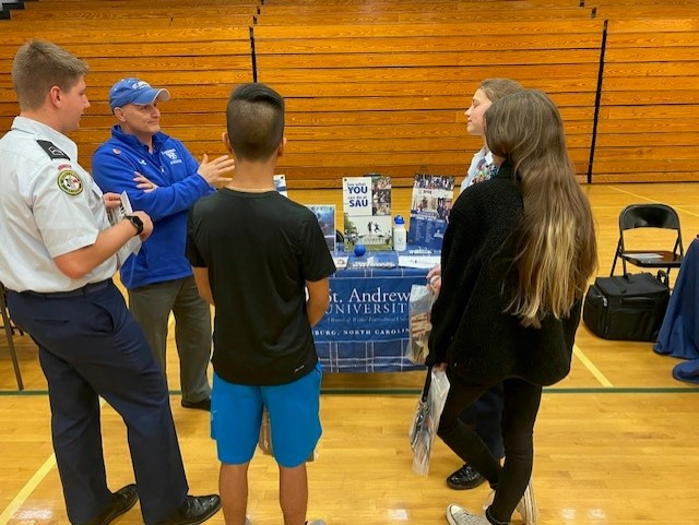 StAndrewsUniv's tweet photo. Sending a shoutout to @rcurtin29 and Aaron Smith! Thank you for representing St. Andrews at the Career Fair at Pinecrest High School. Students were lined up to say hello to you!
#proudtobeaknight #bleedblue https://t.co/tNHA9ZYNF8