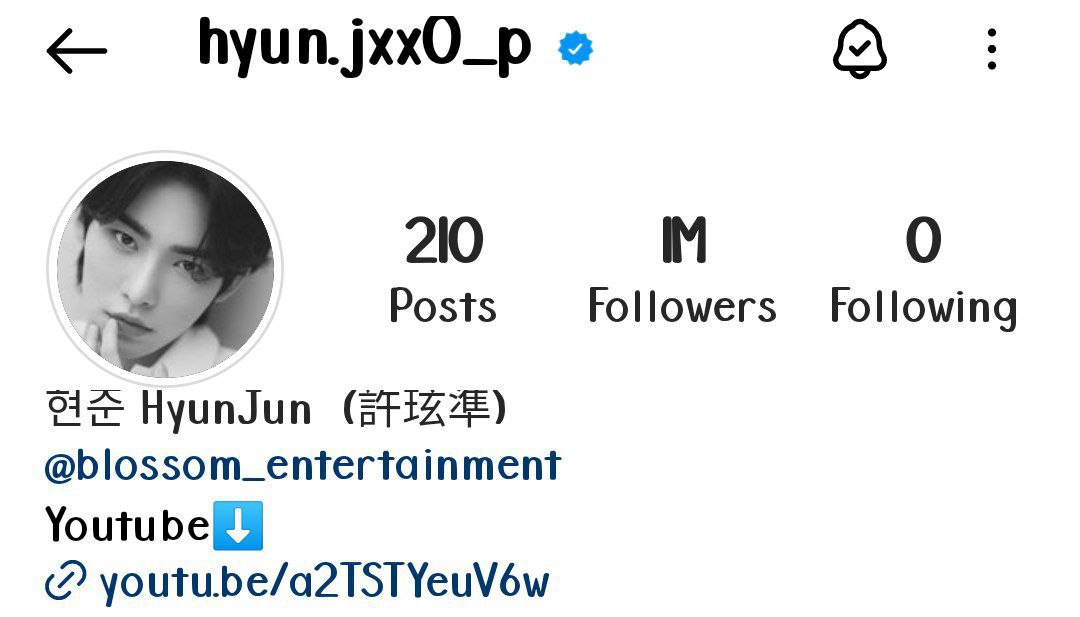 HurBrasil's tweet photo. πΌ #IGPROFILE β’ 05.03.2022
Hyunjun alterou sua foto de perfil no Instagram de novo ππ€
#ννμ€ #HYUNJUN #νμ€ #HYUNJUNHUR #HURSHEYS https://t.co/MLH9dzkjSO