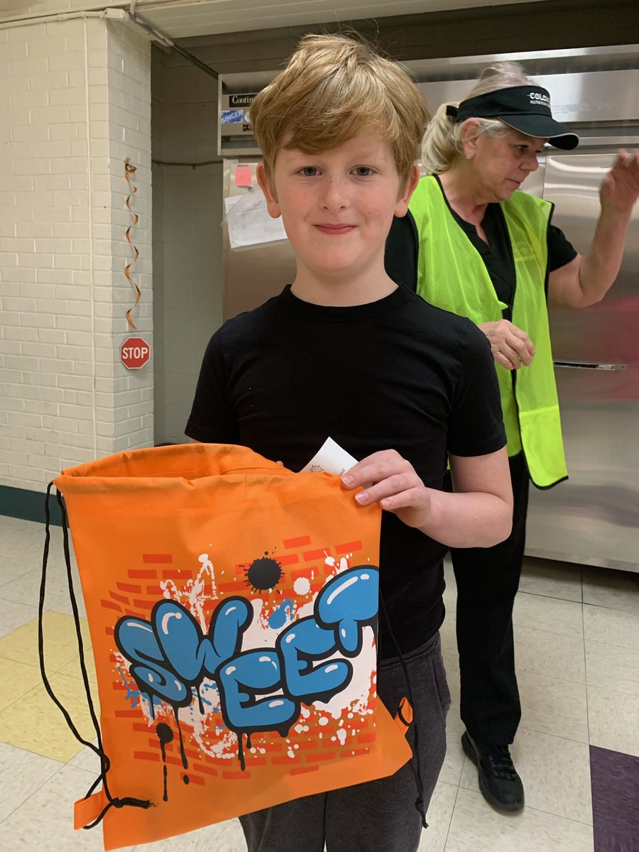 WManorCSD's tweet photo. The last day of National Breakfast Week was amazing!! Egg and cheese croissants were delicious!! Thank you so much to our entire WMES Cafe Staff for making this week, and every meal, incredible!! Full belly’s mean full brains!! Thank you for fueling us throughout the day!! https://t.co/BjjRWMkQX5