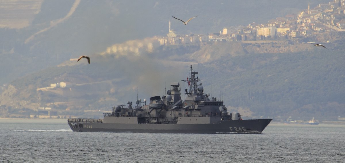 volkancordan's tweet photo. #TurkishNAVY🇹🇷 #BarbarosClass #frigate #F246 TCG SALIHREIS todays last one on way back to #Gölcük #NavalBase. Happy weekend #Donanma https://t.co/sL0gNhkVGR