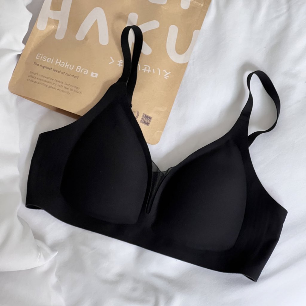 itfeelstory's tweet image. ใครขี้รำคาญแนะนำบราตัวนี่ ดือมากก ผ้านิ่มมม ไร้โครงแต่ทรงอย่างสวย ดูมีเนินขึ้นมาเลย งง จากใจคนอกเล็ก ใส่สบายมากก ไม่อึดอัดเลยจริง มันแนบไปกับตัว ยืดหยุ่นแบบสบายมากกก บราที่ทุกคนควรมี คุ้มค่ามาก ชอบจริง 100/10 🧺🌟