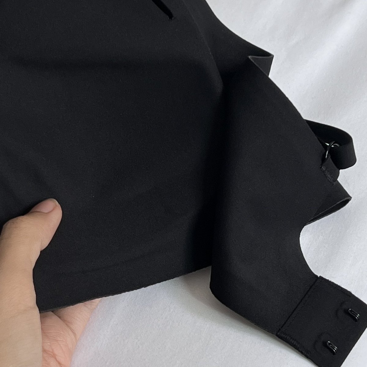 itfeelstory's tweet image. ใครขี้รำคาญแนะนำบราตัวนี่ ดือมากก ผ้านิ่มมม ไร้โครงแต่ทรงอย่างสวย ดูมีเนินขึ้นมาเลย งง จากใจคนอกเล็ก ใส่สบายมากก ไม่อึดอัดเลยจริง มันแนบไปกับตัว ยืดหยุ่นแบบสบายมากกก บราที่ทุกคนควรมี คุ้มค่ามาก ชอบจริง 100/10 🧺🌟