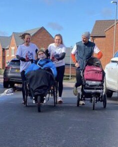 chrissiesmiles's tweet image. So phenomenal to spend the day practicing with @TriSam81 &amp;amp; the team in preparation for our #OneLastMarathon at @LondonMarathon. Together we CAN find a cure for the horrific disease that is #MND. Please donate if you can justgiving.com/fundraising/on… #marathon #running @StandAgainstMND