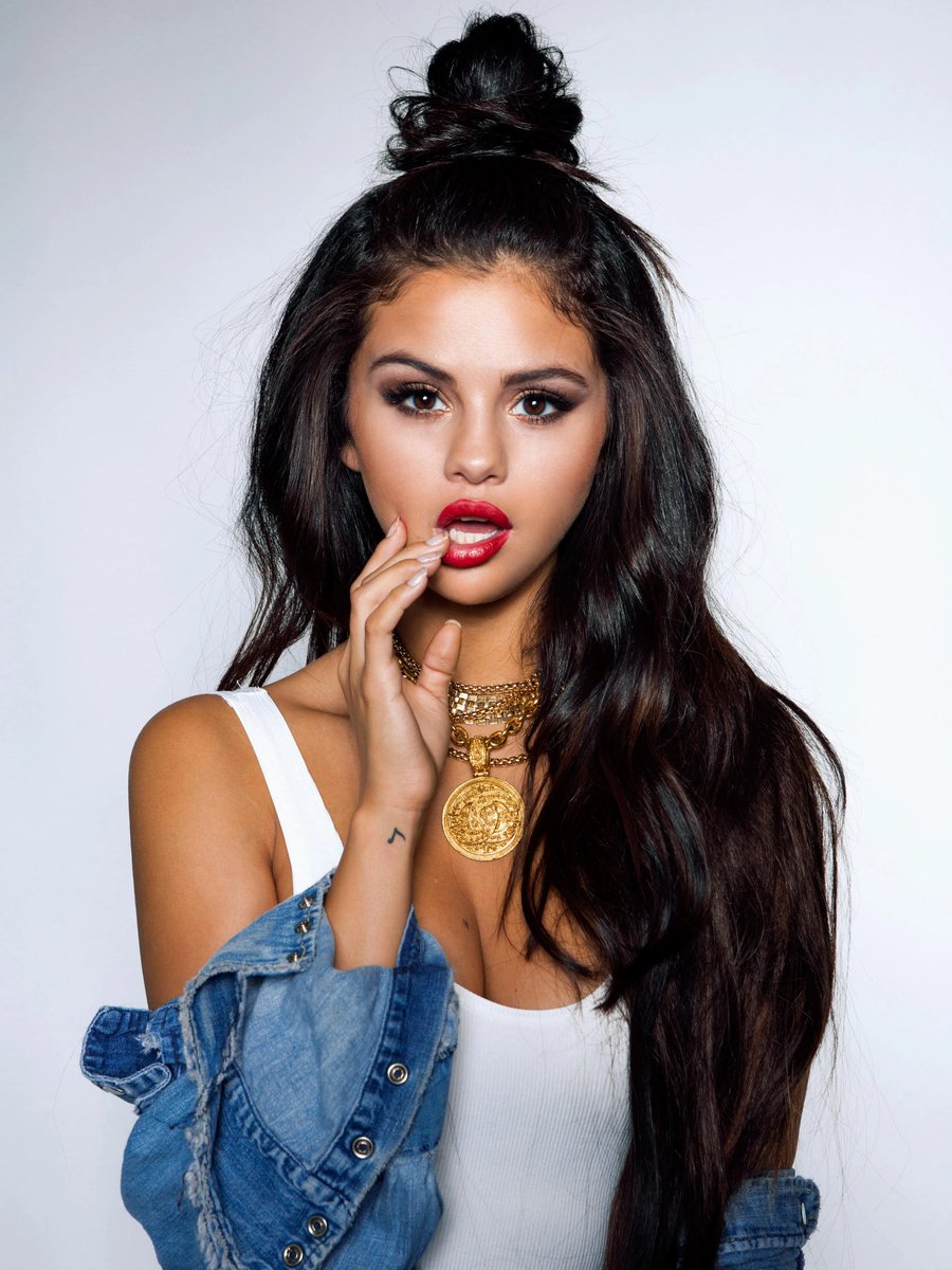 Hottest Celebs On Twitter Rt Dreamybabes Selena Gomez 