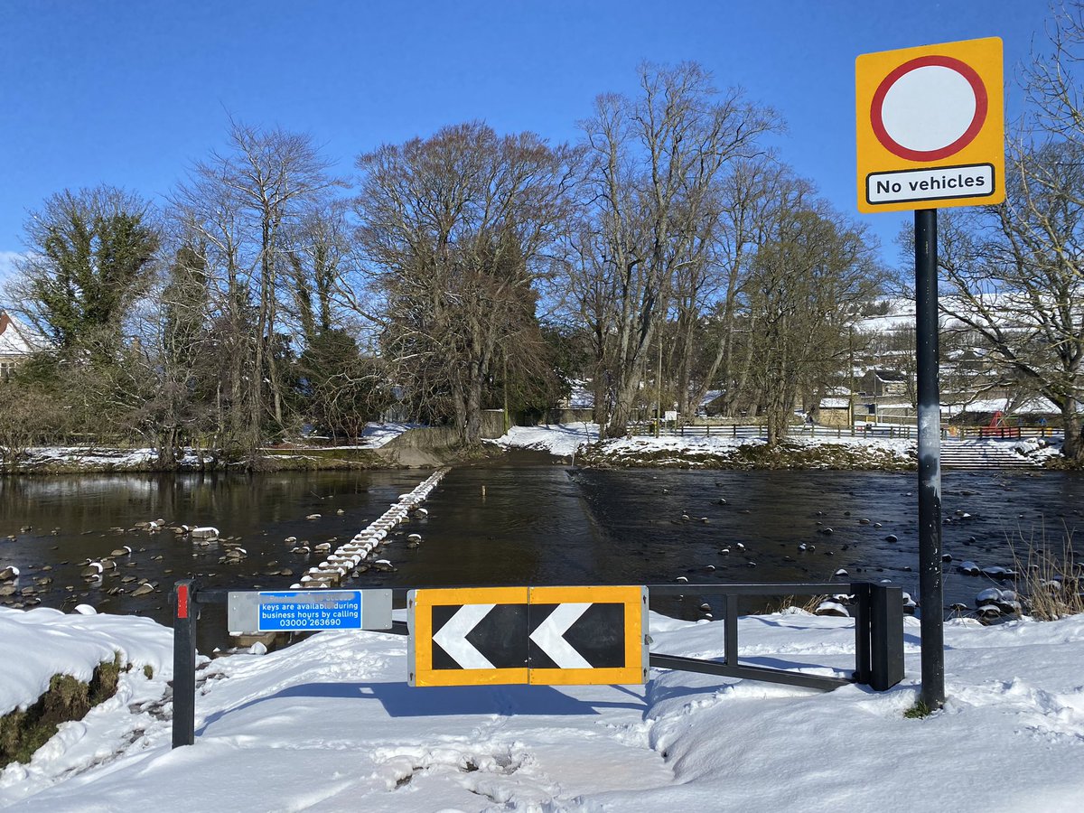 LisaLisaw1's tweet image. #snowday❄️ #weardale #CoDurham so lucky to live here ❄️🌨️💙⛄️🥶