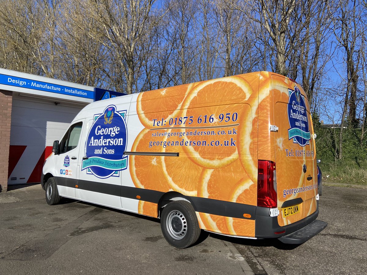 ApexSigns's tweet image. Loving the Oranges graphics on the new George Anderson and Sons van. 
Great work by our team as always. 

#vinylwrapping #signs #edinburgh #vinyl #greatteam #fruit #GettingYouNoticed