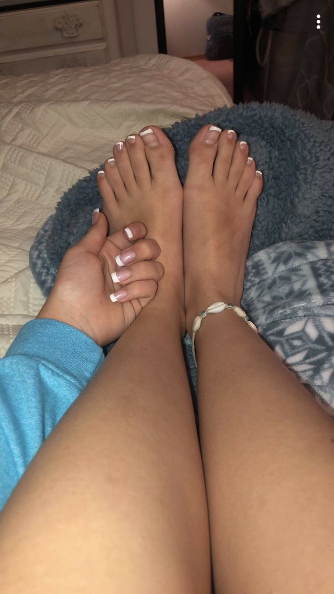 Mis uñas de las manos y el pie quedaron hermosas 😍😍😍
