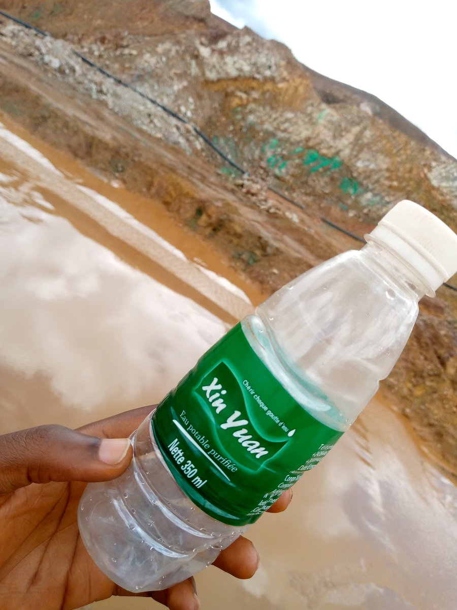 KenKadiata's tweet image. @MiguelKashal 
Cher DG nous avons besoin de votre aide pour redonner vie à la sous-traitance 🇨🇩 ds le secteur privé. Cet investissement doit être 🇨🇩 j'aimerais voir une entrep côm Eau vive par exemple. 
#Quelque part dans le Lualaba profond.
@mbuyi_don