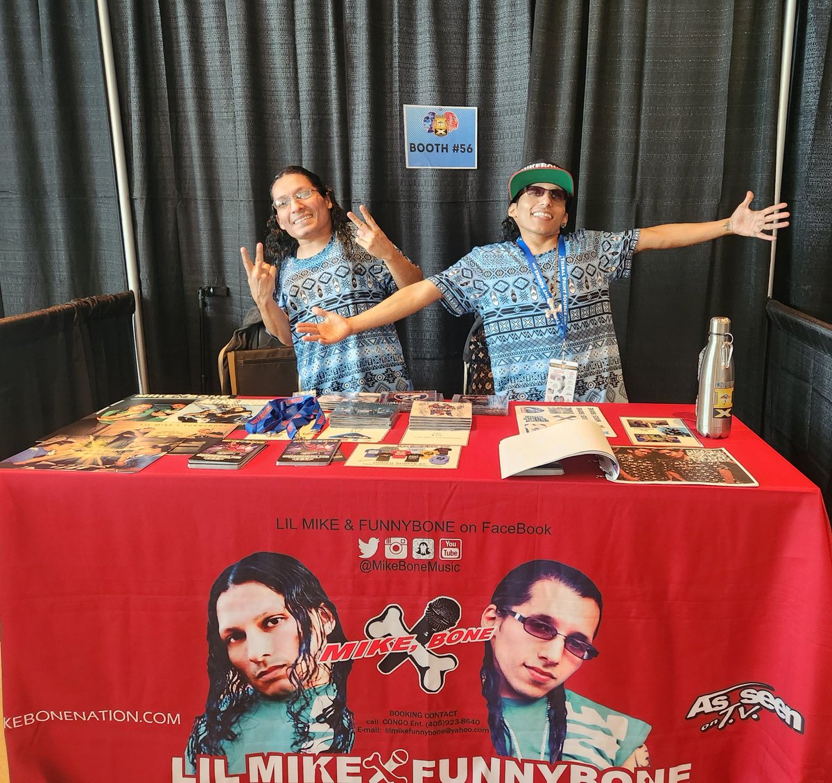 MikeBoneMusic's tweet photo. Meet N Greet for the #IndigiPopX weekend at #FirstAmericansMuseum
#MeetNGreet @FAMokMuseum #Event #CDsigning #NativeAmericans #givingback #IPX #Oklahoma #INDIGENOUS https://t.co/ReE0TL020O