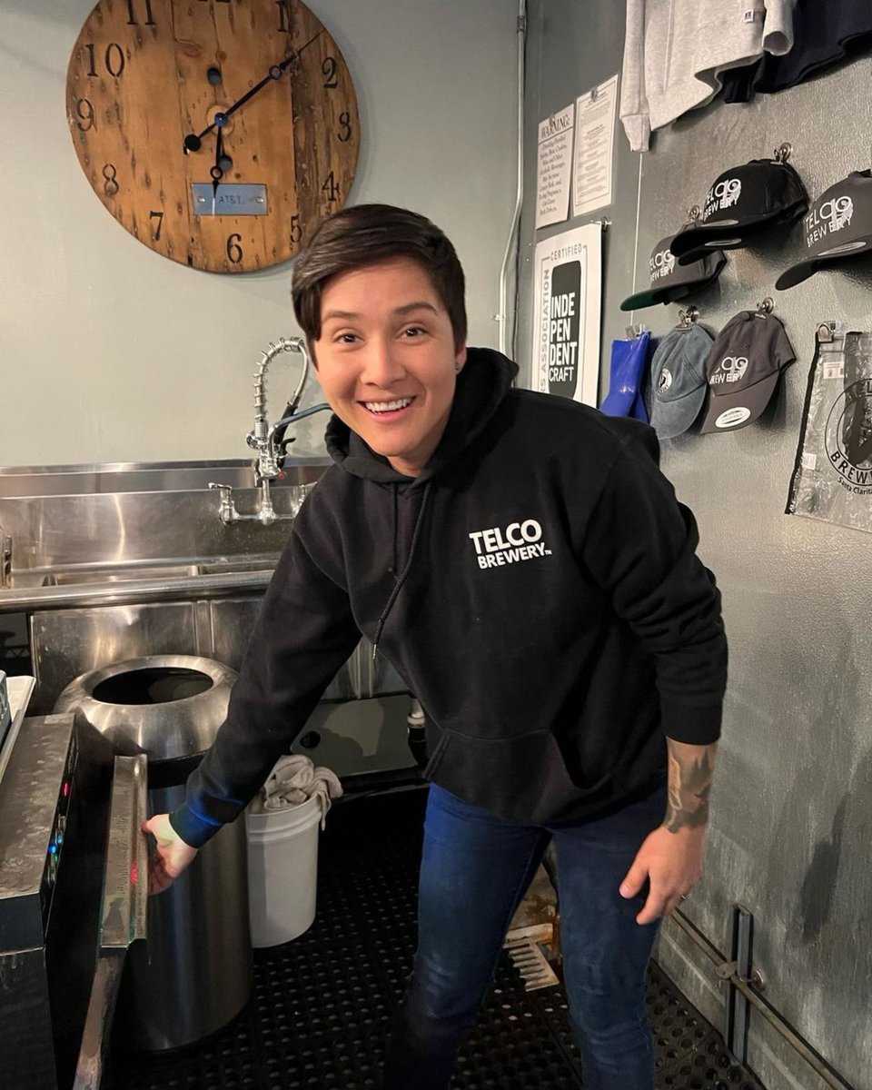 TelcoBrewery's tweet photo. Excited it’s Friday!! Open at 3:00 pm Comment 👍🏼 if you need a beer #telcobrewery https://t.co/3YSH1M8E2v