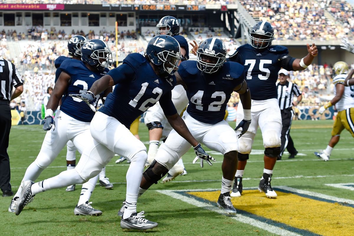 After a great conversation with <a href="/CoachRyanAplin/">Ryan Aplin</a> today, I’m very blessed and grateful to say I have received my first offer from Georgia Southern University!! <a href="/CoachWild15/">Marty Wild</a> <a href="/MaristBooster/">Marist Athletics</a> @Mansell247 <a href="/JeremyO_Johnson/">Jeremy Johnson</a> <a href="/RecruitGeorgia/">Recruit Georgia</a>