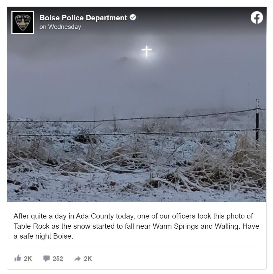 BCNLakeGaston's tweet image. A light in the darkness of a snow squall at Table Rock in Idaho.

Stunning.