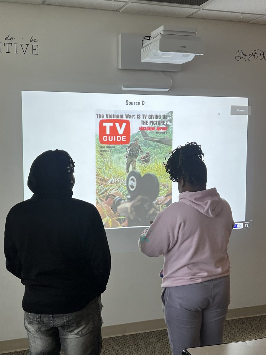 kines_ashley's tweet image. Happy Friday! US History students did a 🤩FANTASTIC🤩 job this morning collaborating while analyzing💡various primary sources from the 🇻🇳 Vietnam War. #historyisfun @WCHS_Warriors