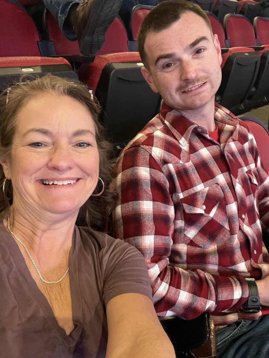 BeltzStacy's tweet image. #BSLOUISVILLE