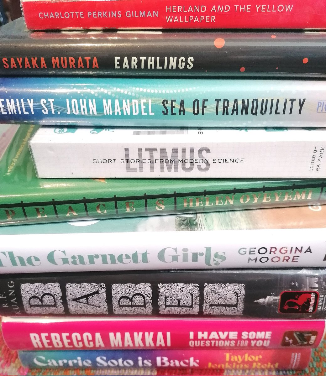 alexiadaydreams's tweet photo. New library haul! 😍😍🫣 Hello! So much book beauty! (when will I read you all?)🌺 #library 💖 https://t.co/4wRQzHqMGU
