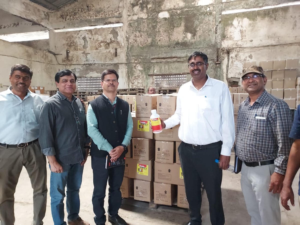 IndiaHil's tweet photo. Shri Susanta Kumar Purohit, Joint Secretary (Chemicals), Department of Chemicals &amp; Petrochemicals and CMD, HIL (India) Ltd visited the HIL Rashayani Unit and reviewed the production activities.
@PMOIndia 
@mansukhmandviya 
@bhagwantkhuba 
@dcpc2017 
@susanta35 
@ShashankChatu14 https://t.co/qK8TQUlZ5L