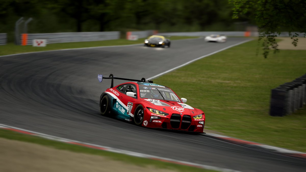 **GT WORLD CHALLENGE  - R6** <a href="/Iberica_SR/">Iberica Simracing</a> 

Resultados Brands Hatch
P7 <<a href="/Msch07/">Xavi M</a> >  (Sp1)
P17 <<a href="/Bertu_Rojas/">Alberto Rojas</a> >  (Sp1)
P2 <<a href="/GerardCasabella/">Gerard Casabella</a> >  (Sp2)

Split 1 con ritmo para top 10 pero tuvimos lances de carrera que nos dejaron daños.

Split 2 G. Casabella consigue ascender de nuevo.