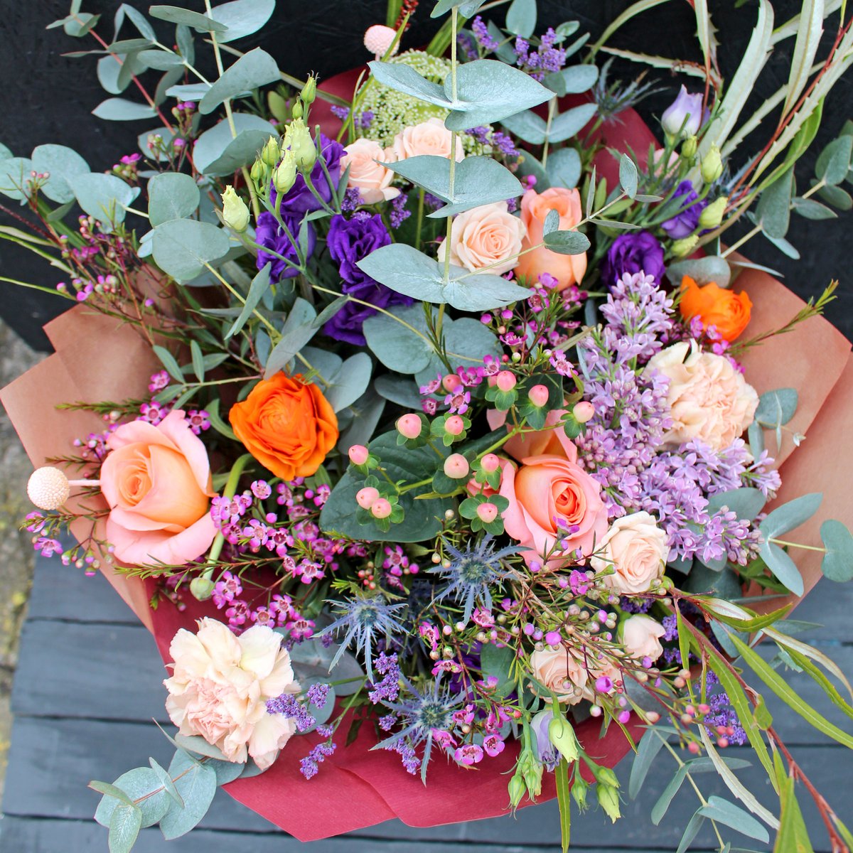 Mother's Day Bouquet - Elegant Blossoms

This week’s incredible bouquet is a gorgeous celebration of spring. Treat yourself or someone special - order ‘Elegant Blossoms’ here!

greendoorflorist.com/product/weekly…

Send Elegant Blooms to Someone Special

#greendoorstyle