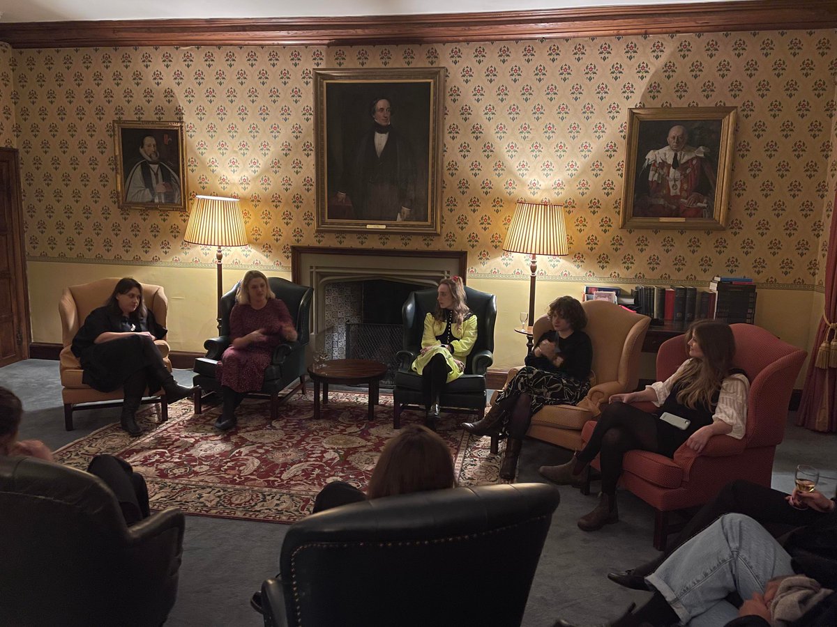 Charlotte Wright tweet media