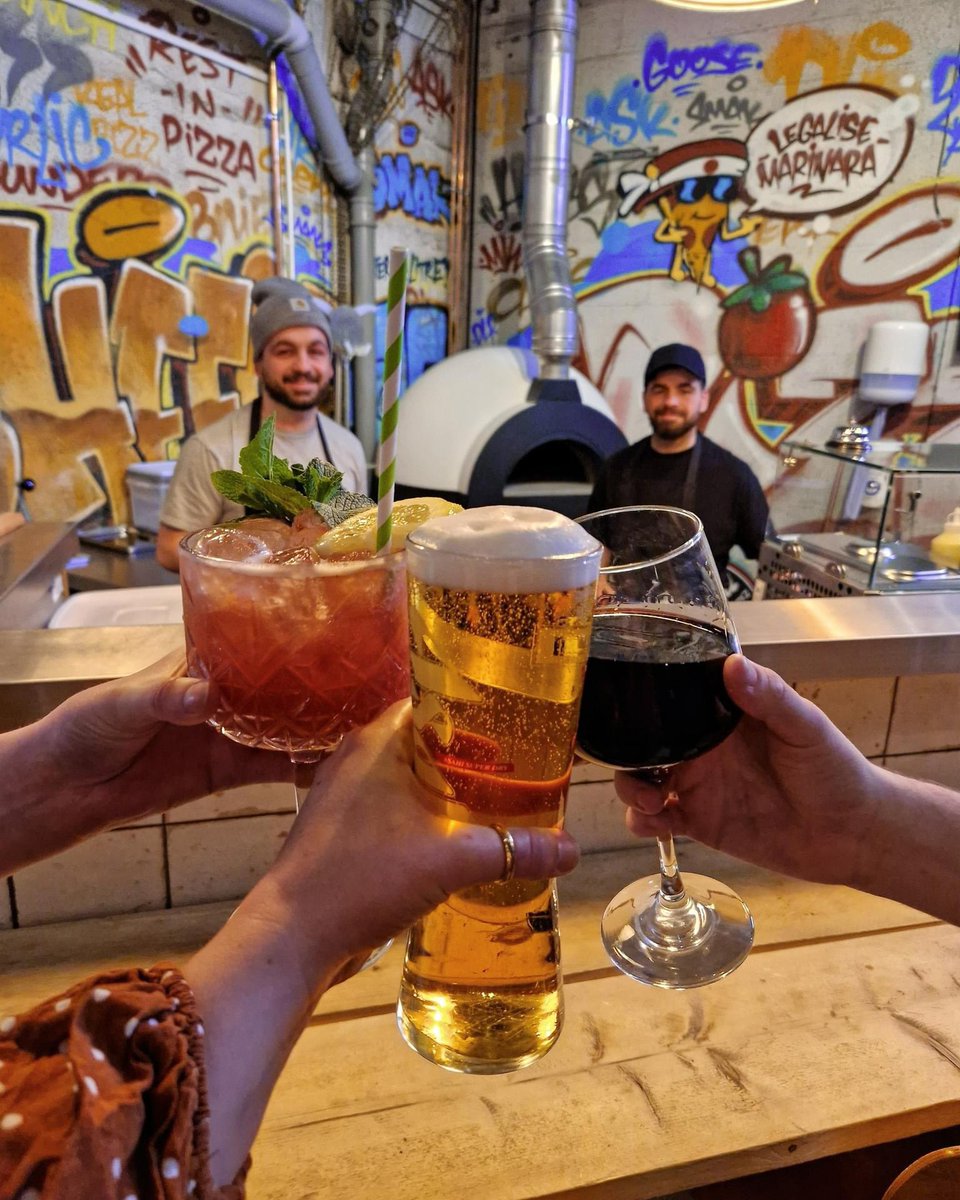 Here's a toast to the boyz! 🍻
Who's up for trying some delicious pizza and tasty drinks with us this weekend?
#HappyFriday