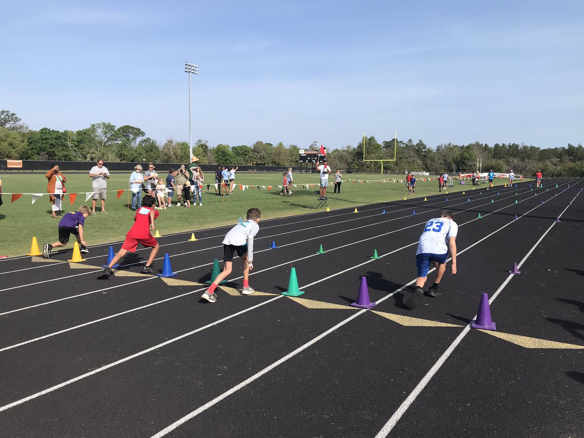 GKellermeier's tweet photo. What a great day for Elementary Fitness Festival! #VCSPE teacher rockstars work the events, such a great team.  Good luck to all the athletes, thank you to the organizers! @volusiaschools https://t.co/3jMXU861yN