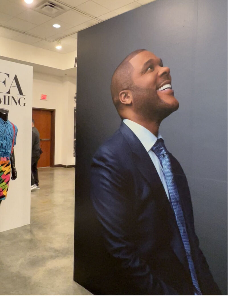 SelectGeorgia's tweet image. We’re excited to share a preview from the Tubman African American Museum’s  @tylerperry  exhibit. The exhibit is curated to inspire visitors to reach higher.
Coming soon-  behind the scenes interviews about the exhibit...Stay posted!

#FilmedInGeorgia #GeorgiaFilm #SelectGeorgia