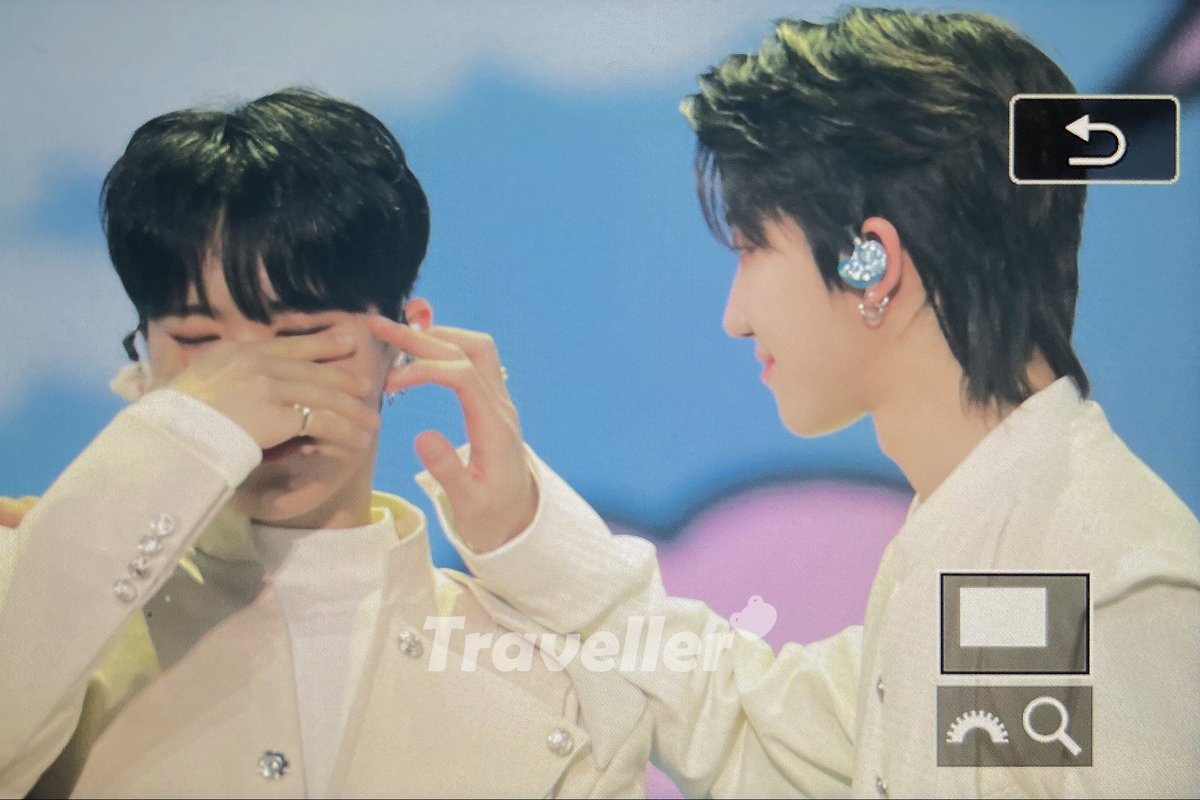 soonhaoxyz's tweet photo. 🥺 https://t.co/egzVyFVPAF