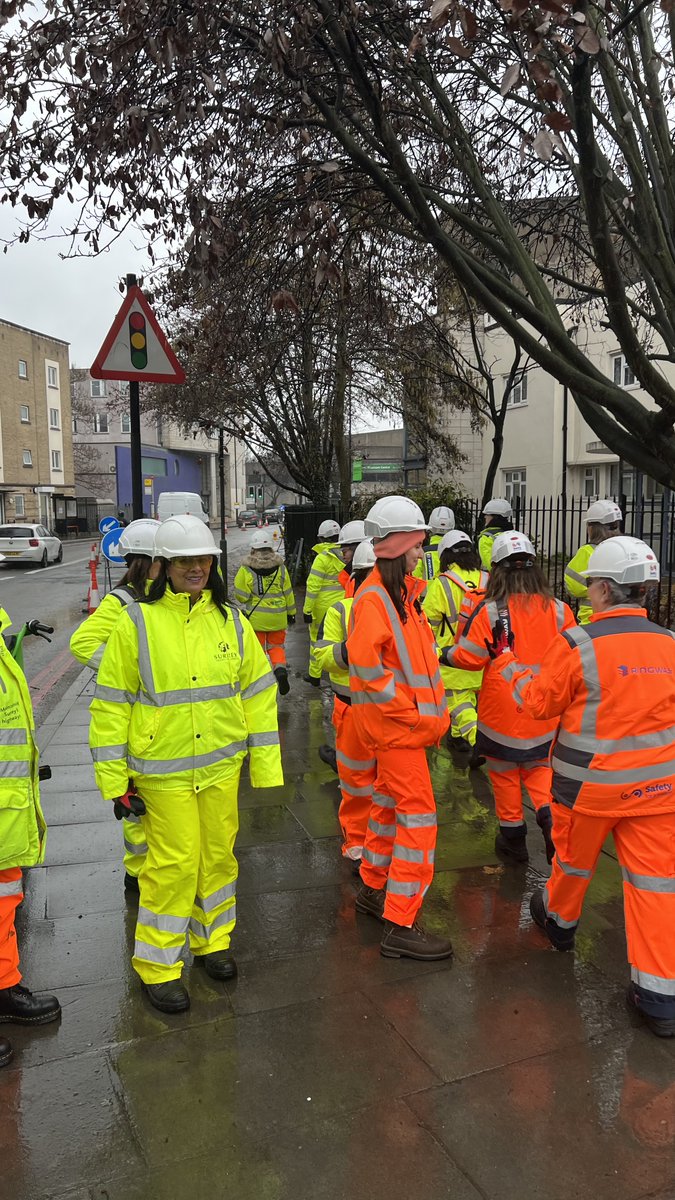 Ringway_UK's tweet photo. To celebrate #InternationalWomensDay, our London team hosted its 2nd annual collaborative women's safety tour, inviting attendees from @TfL, @SurreyCouncil, @Eurovia_Cont and our supply chain partners.๐ทโโ๏ธ
Check out some photos from the day below!๐๐
#IWD2023 #RethinkingHighways https://t.co/E62yLxrieY