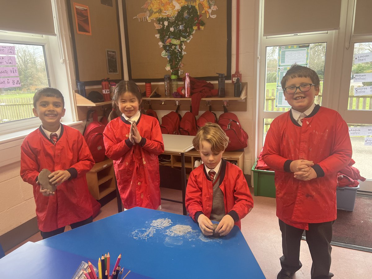BGS_LowerSch's tweet photo. Year 2 are learning about Hinduism and Diwali. We are making Diya Lamps which we will paint and decorate next week #BGS_DT https://t.co/Vk07Zh9ZSp