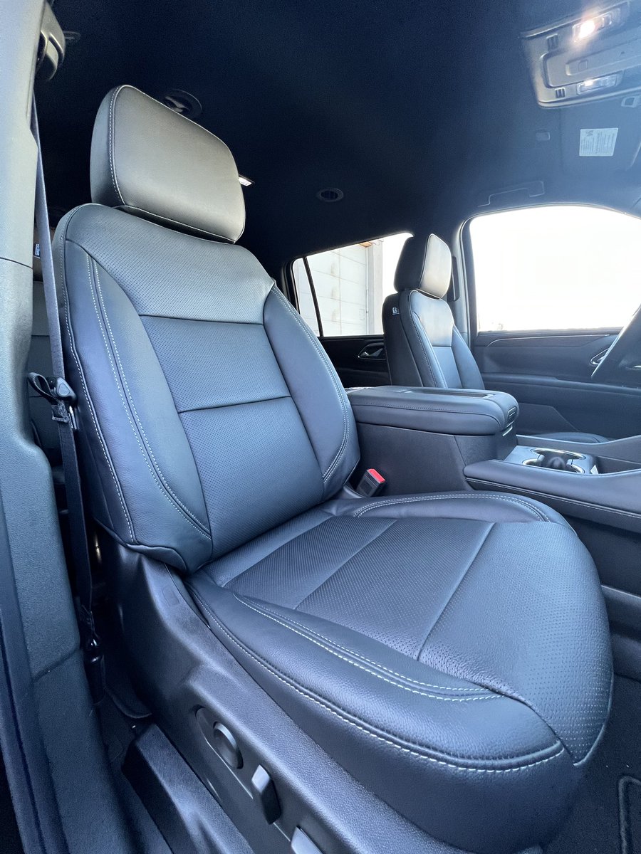 AutoActionNJ's tweet image. SLEEK BLACK LEATHER SEATS💥 Ready for the weekend! Done with precision 🔥  #blackleather #blackleatherseats #custom #customleather #customleatherseats #kenilworth #kenilworthnj #autoaction #autoactiontech