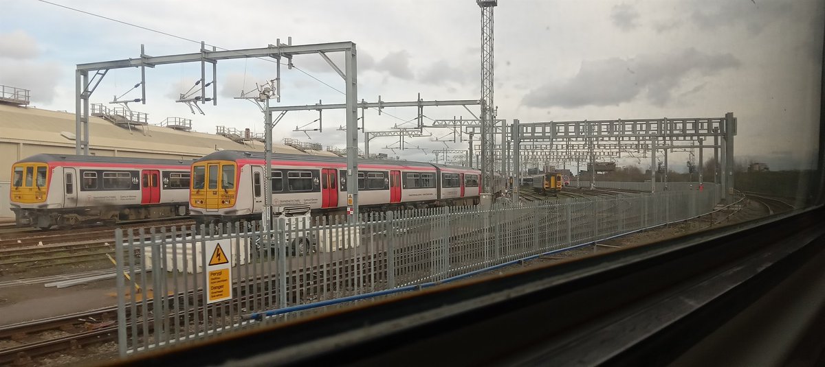 NotYOLOSmh's tweet image. Few pics of Canton depot from 153325

#Class231 #DVT #Class769